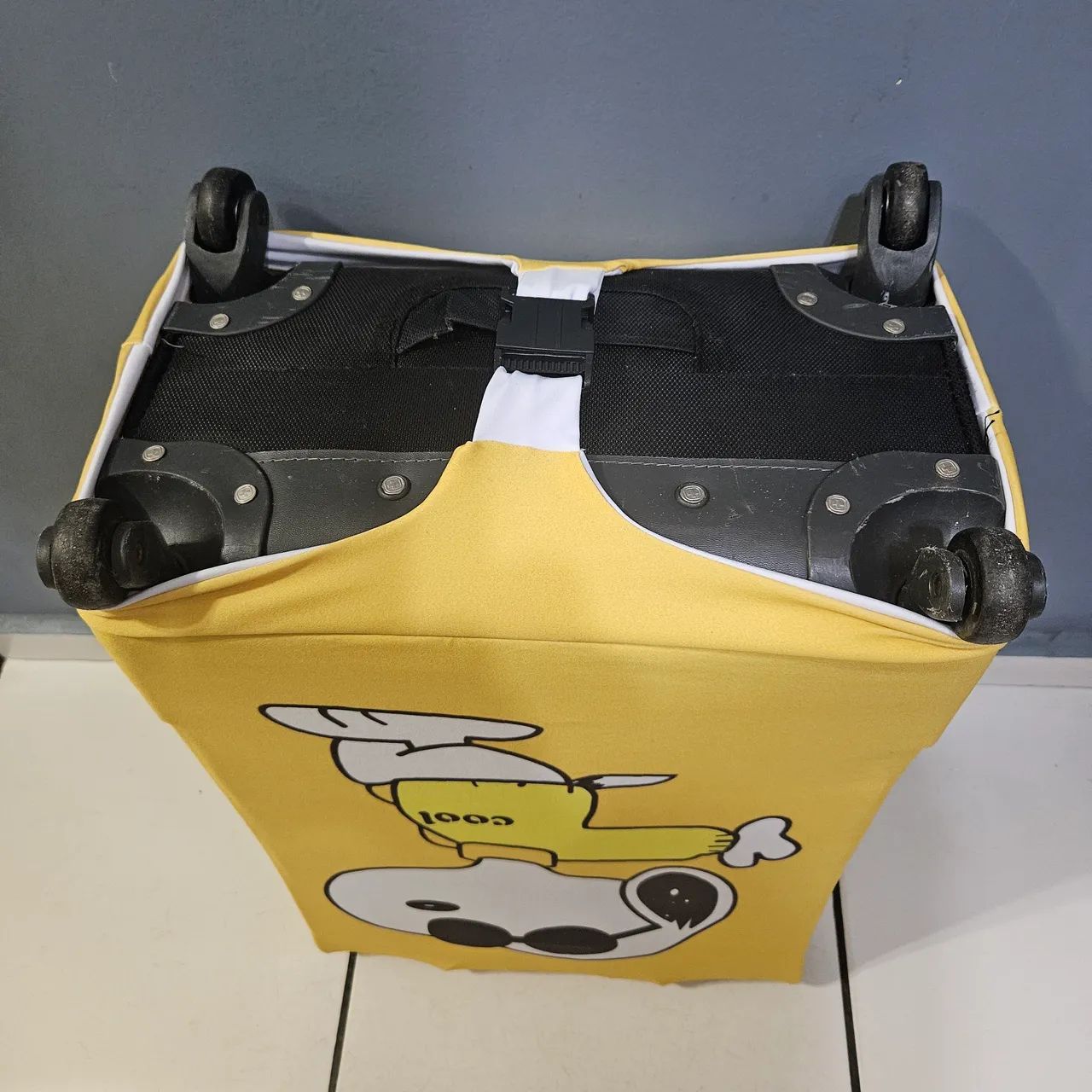 Capa de Mala Média SNOOPY 64304970321409123