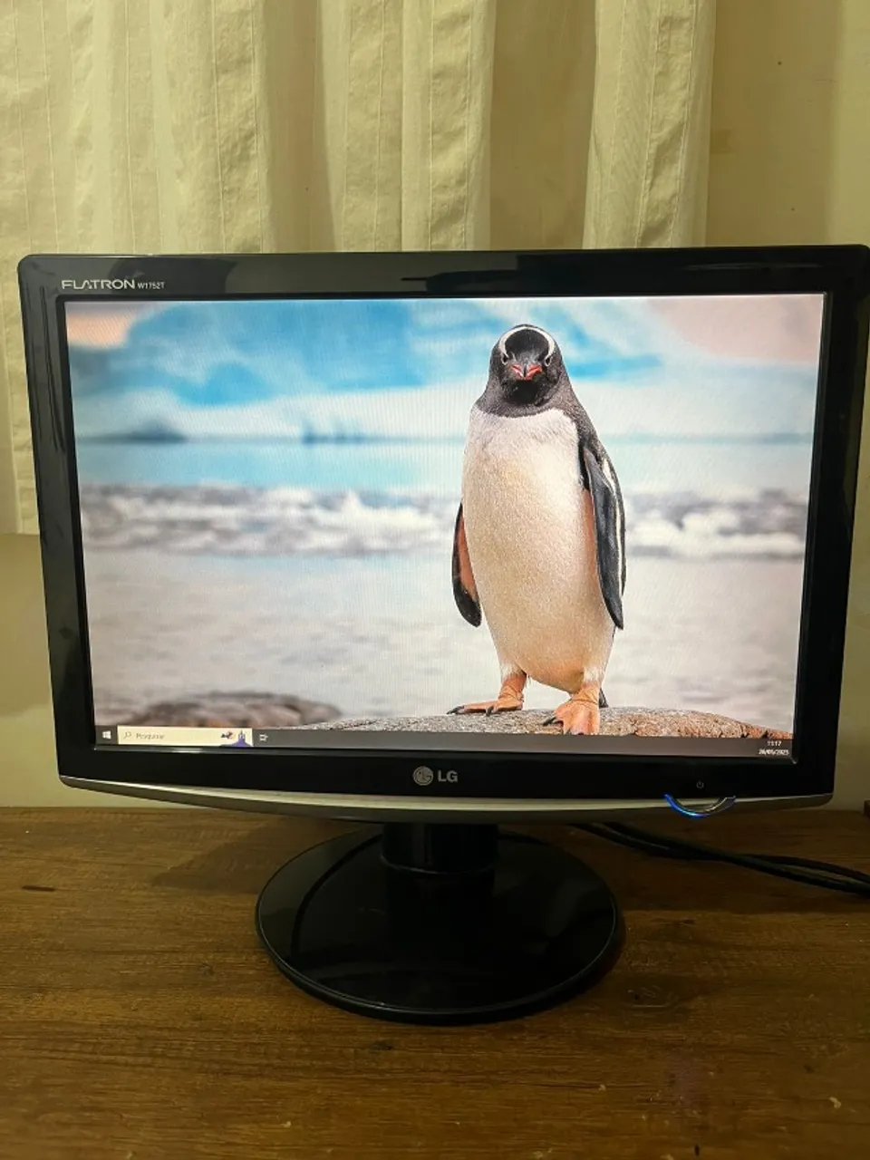 MONITOR LG 17 POLEGADAS DE BARBADA!!!!!