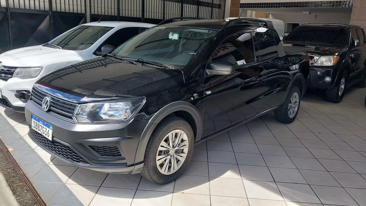 Saveiro cd 2023 rodas 15 ar .direção vidros