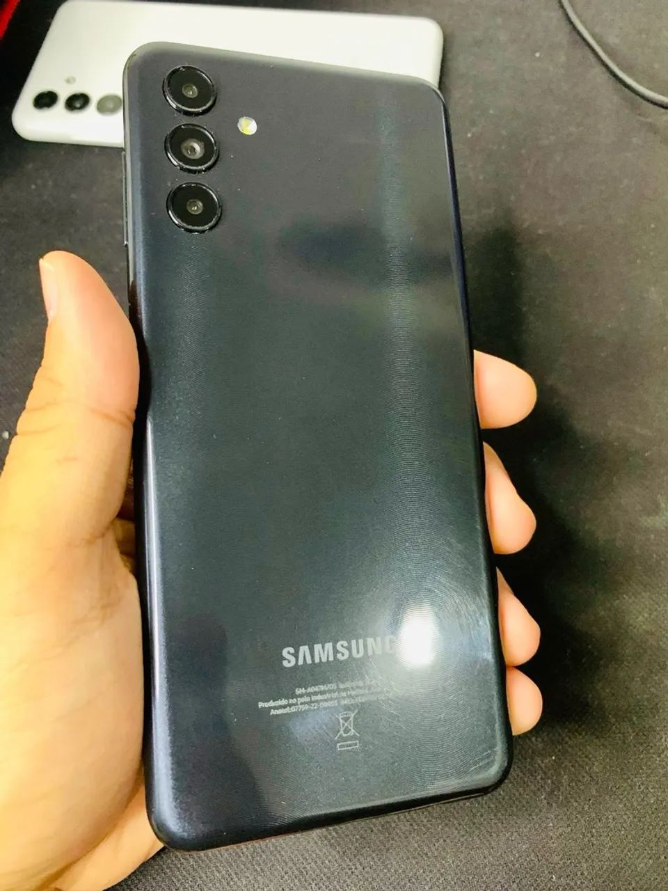 Dois Galaxy A04s / 64Gb / cor: Branco e Preto - Foto 2