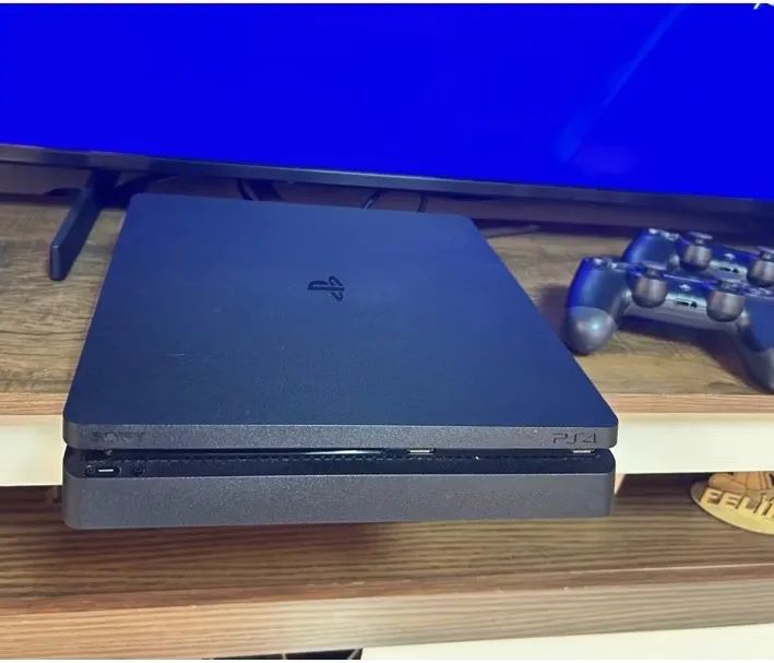 Ps4 slim + 2 controles + jogos 