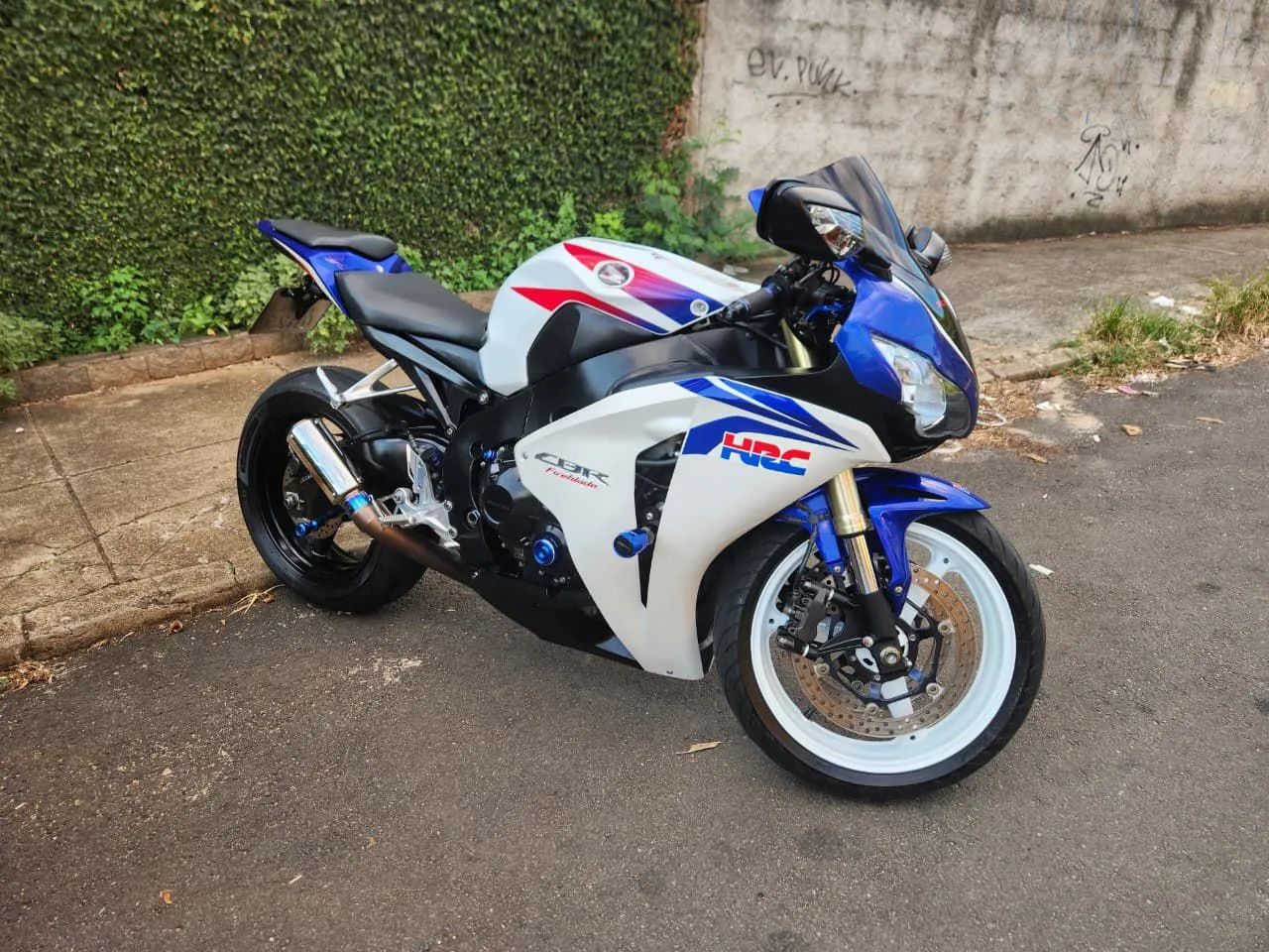 CBR 1000RR FIREBLADE HRC - Foto 5