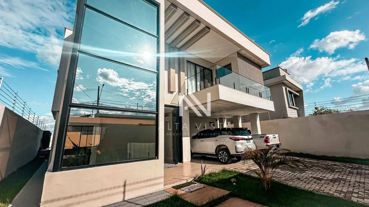 Mansão Exclusiva à Venda no Bairro Caçari  Localização Privilegiada ao lado do Garden