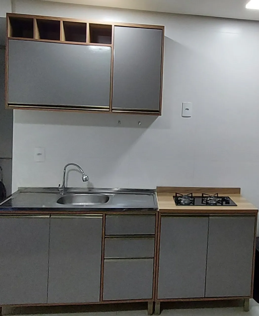 Balcão+pia+ torneira+balcão +cooktop+aéreo