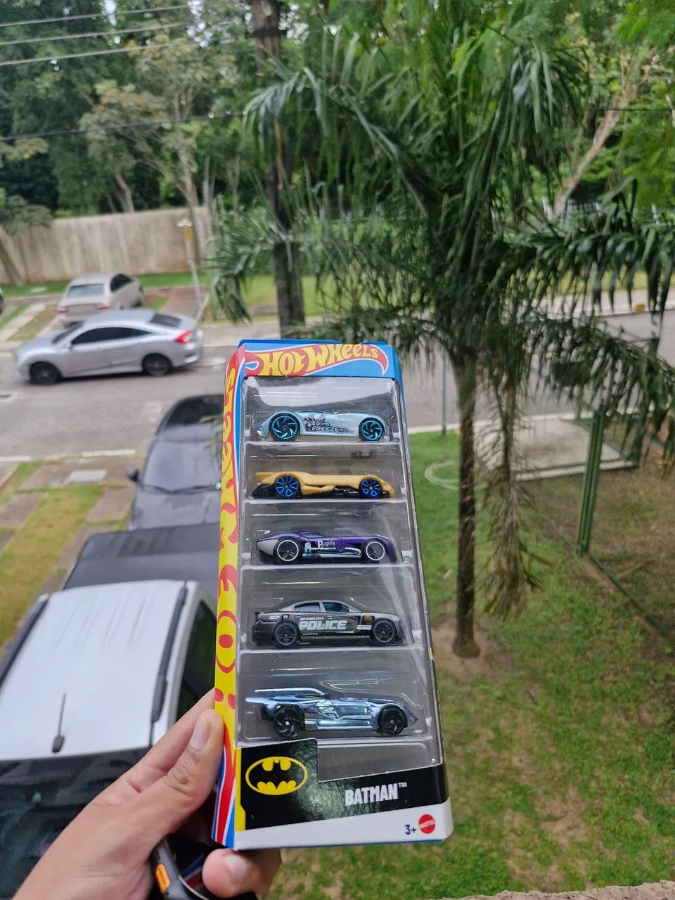 Hot Wheels Batman 5 Carros - Foto 5