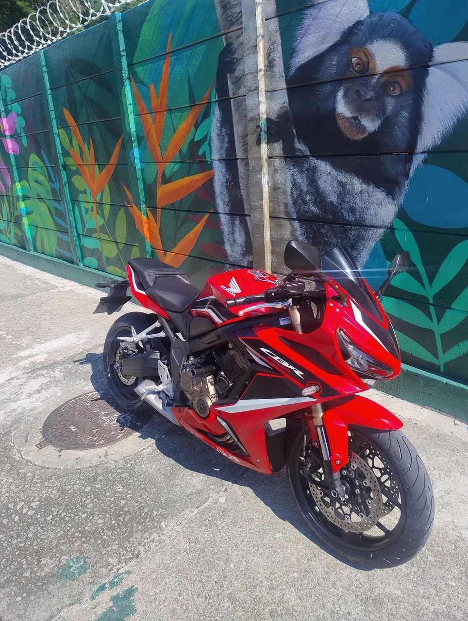 Vendo CBR 650r impecável ... - Foto 2