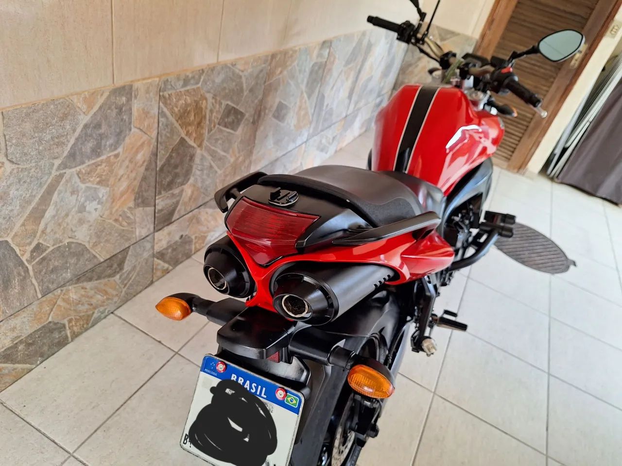 Yamaha FZ6 FAZER 600 Nova troco aceito carro ou moto maior ou menor valor  - Foto 2