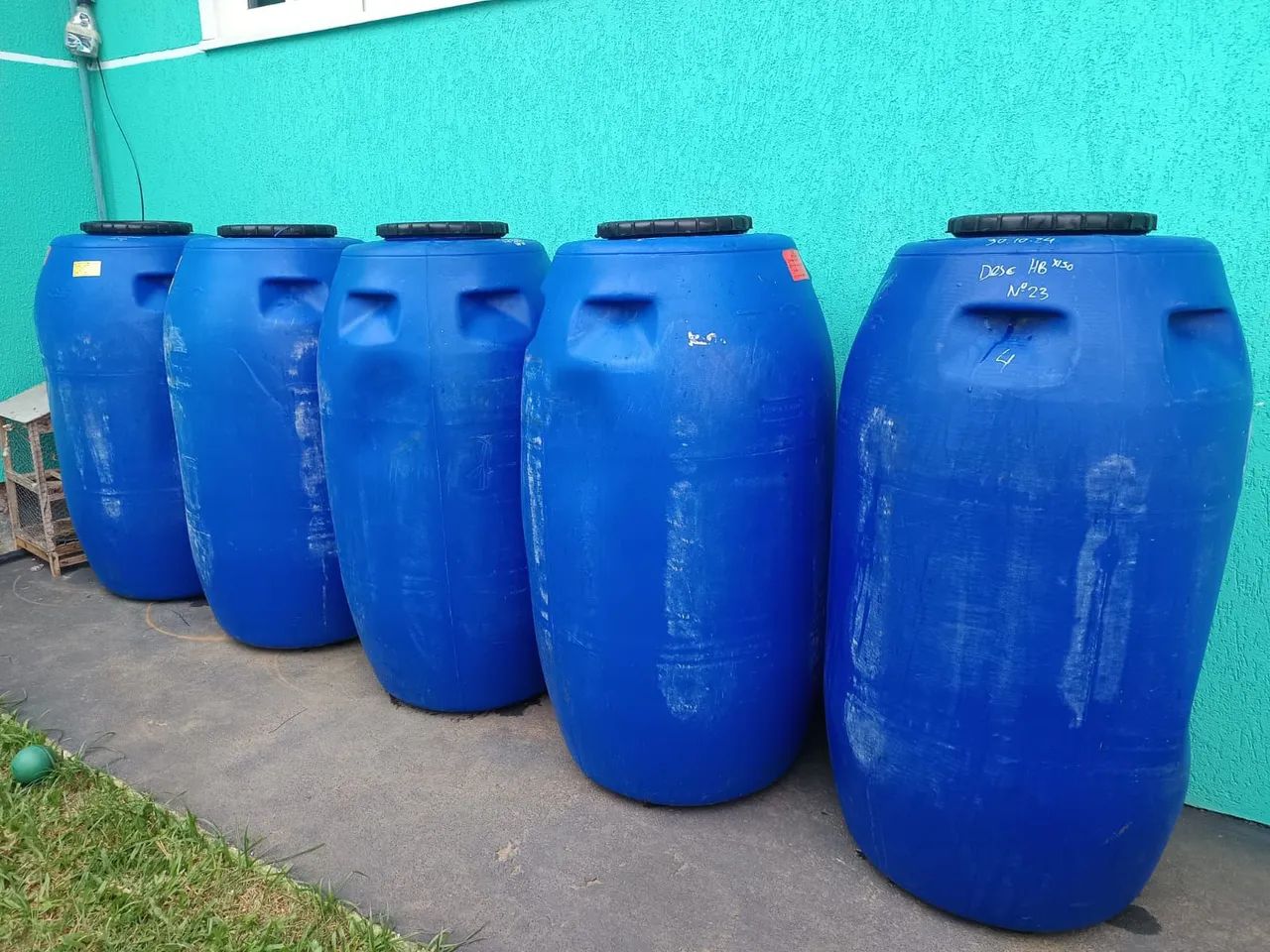 Bombonas 250 litros 
