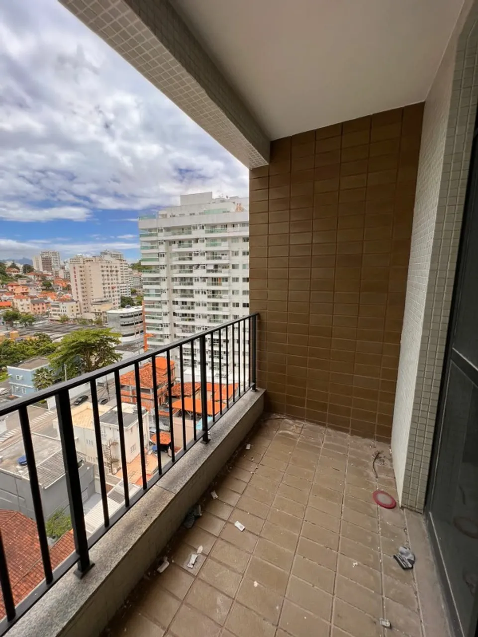 Icarai - Niteroi, otimo apartamento, 2 quartos, ampla varanda, lazer