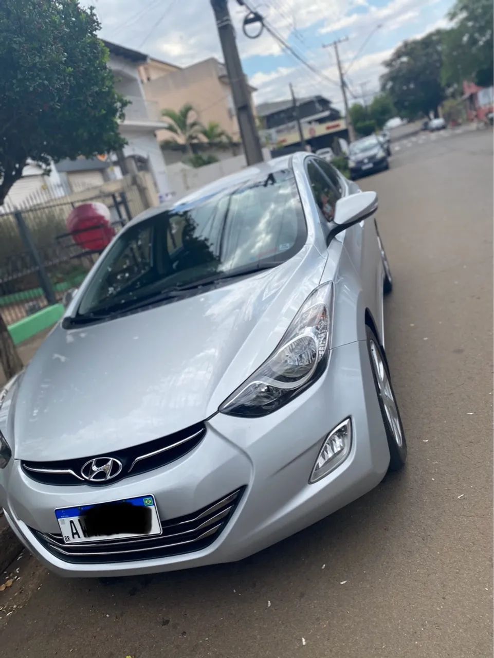 Elantra - Foto 2