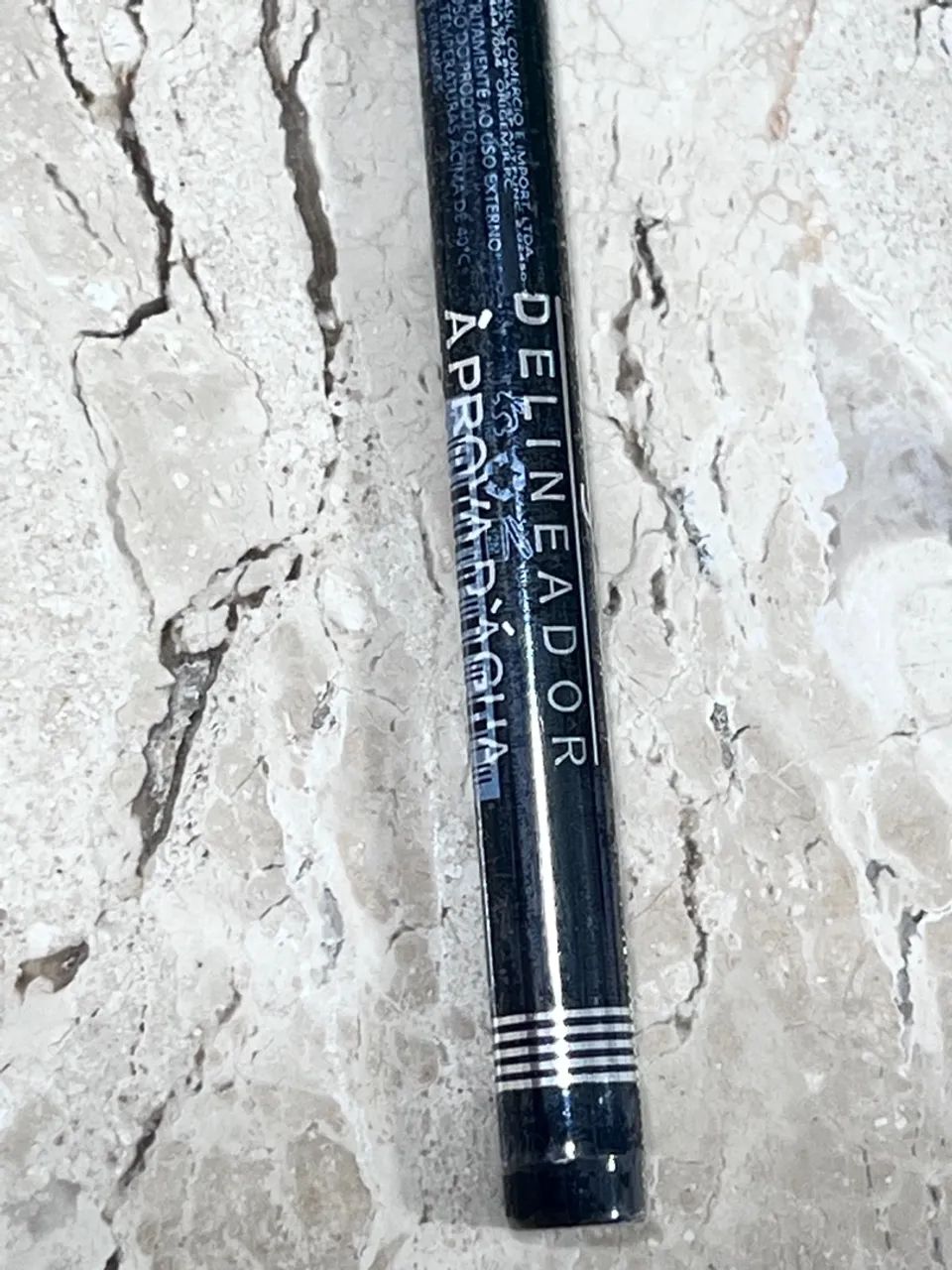 Kit maquiagem - 3 com preço de 1: Batons Power Stay Avon + Delineador RubyRose  - Foto 5