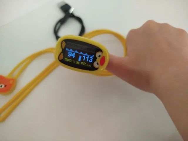 Medidor De Saturação Infantil Pediátrico De Oxigênio Rec Usb
