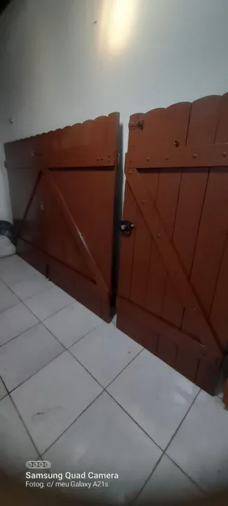 Portão social e portão de garagem