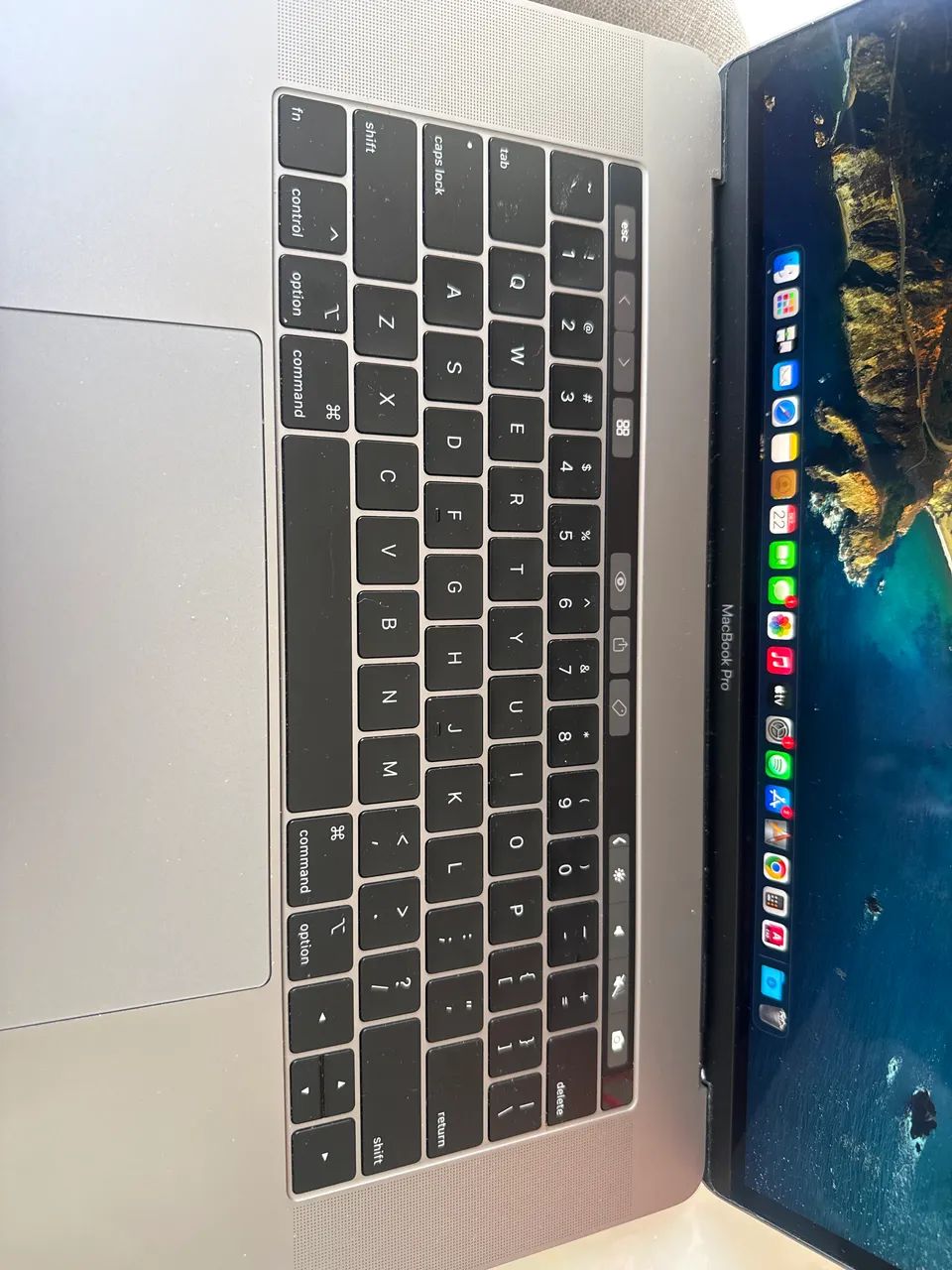 Macbook Pro 15 pol. 2018 512GB i7 16GB RAM - Notebooks - Setor