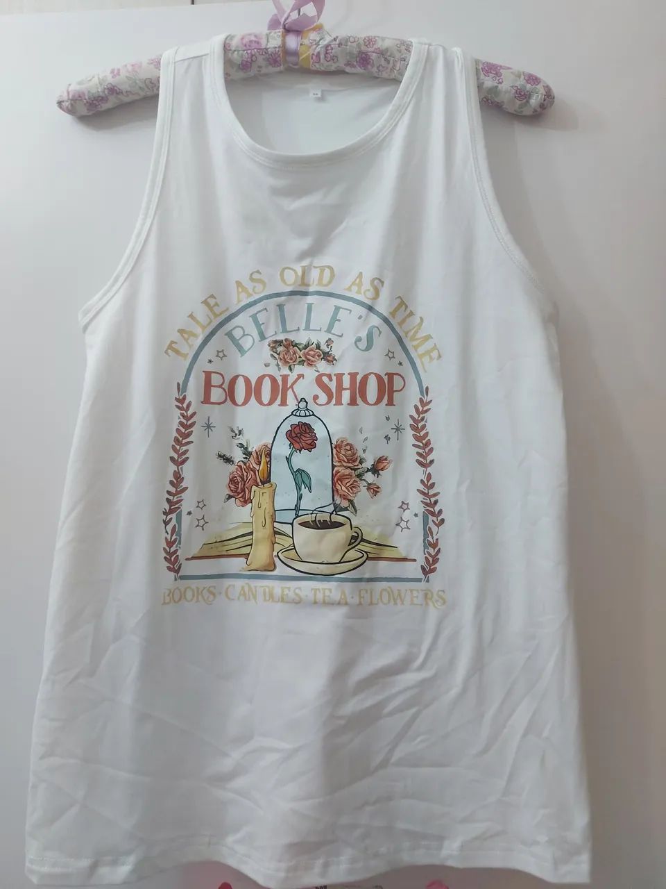 Camiseta Branca - Bela e a Fera - tamanho M, nova  - Foto 4