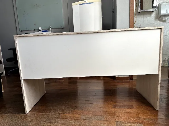 Mesa de escritório - Tok&Stok