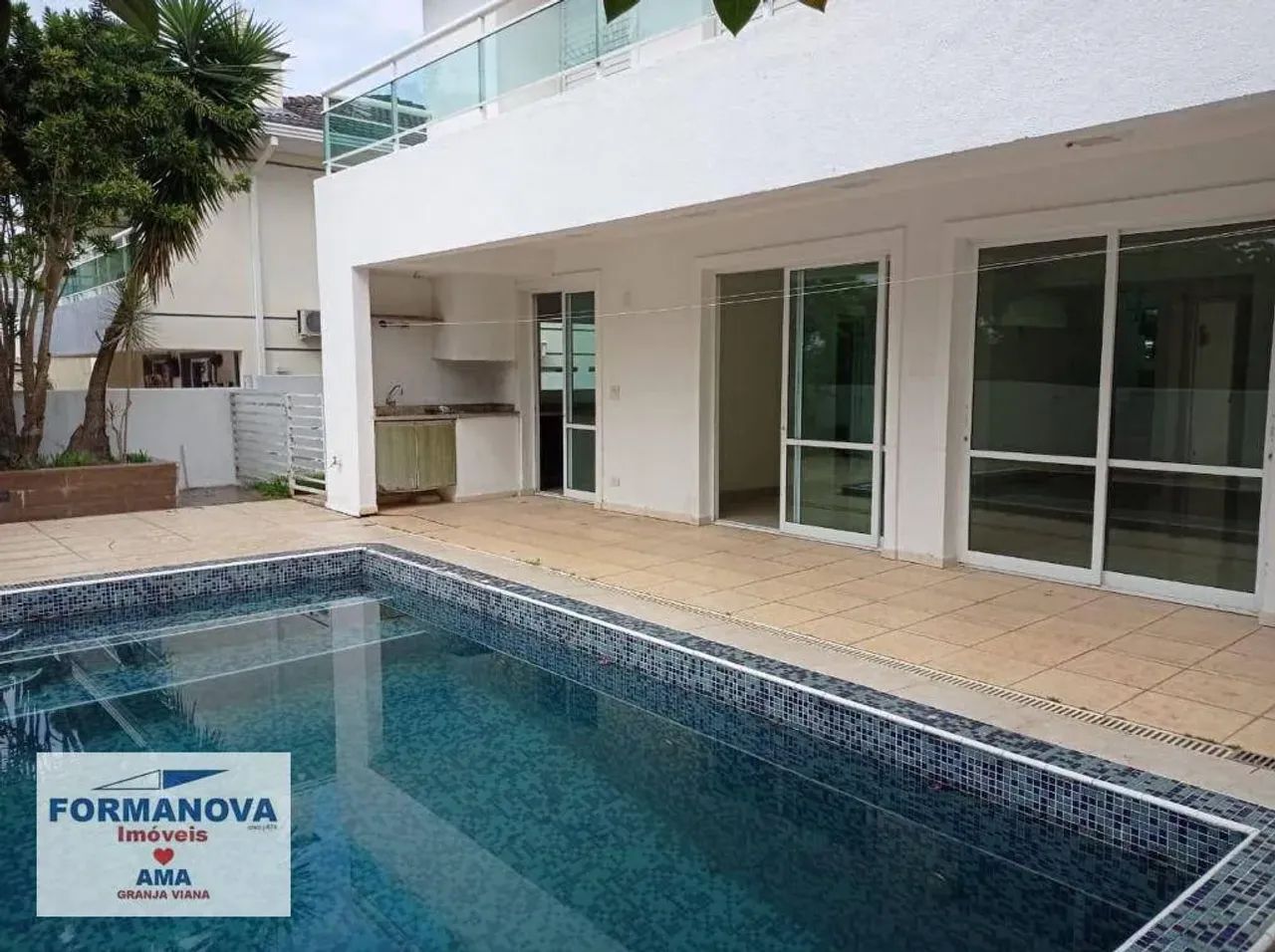 Casa com 3 suítes, piscina e uma fantástica Vista à VENDA na Granja Viana - Foto 7