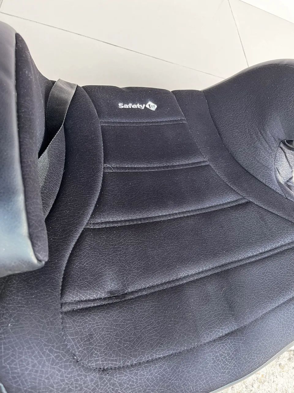 Assento de Elevação Safety 1st Booster TrackFix com Base Isofix até 36kg Preto