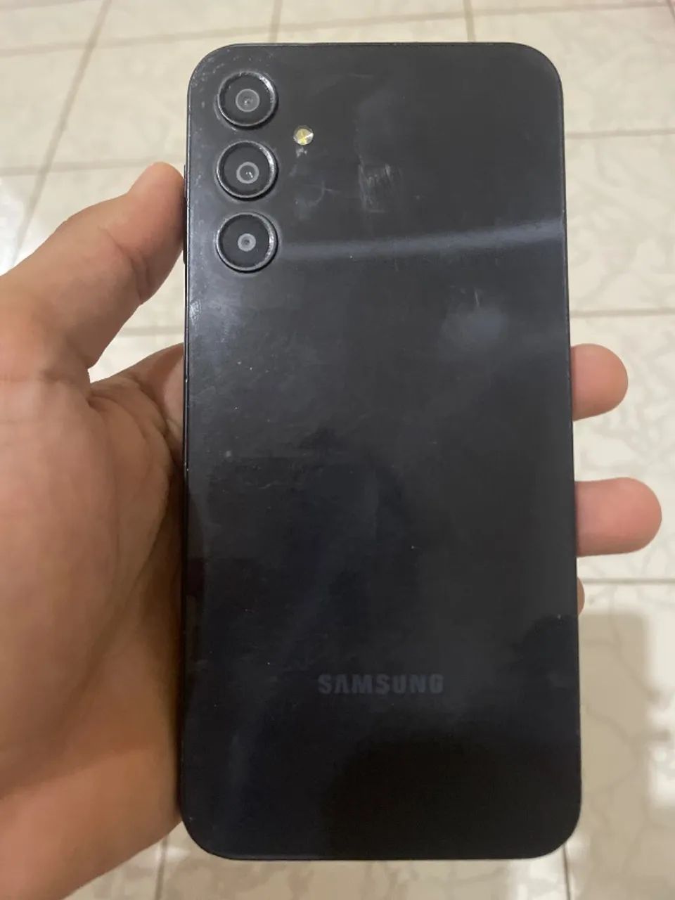 Celular Samsung A24 , modelo preto, 90% de bateria 
