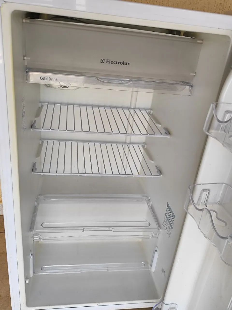 Vendo frigobar Electrolux 122L - Foto 3