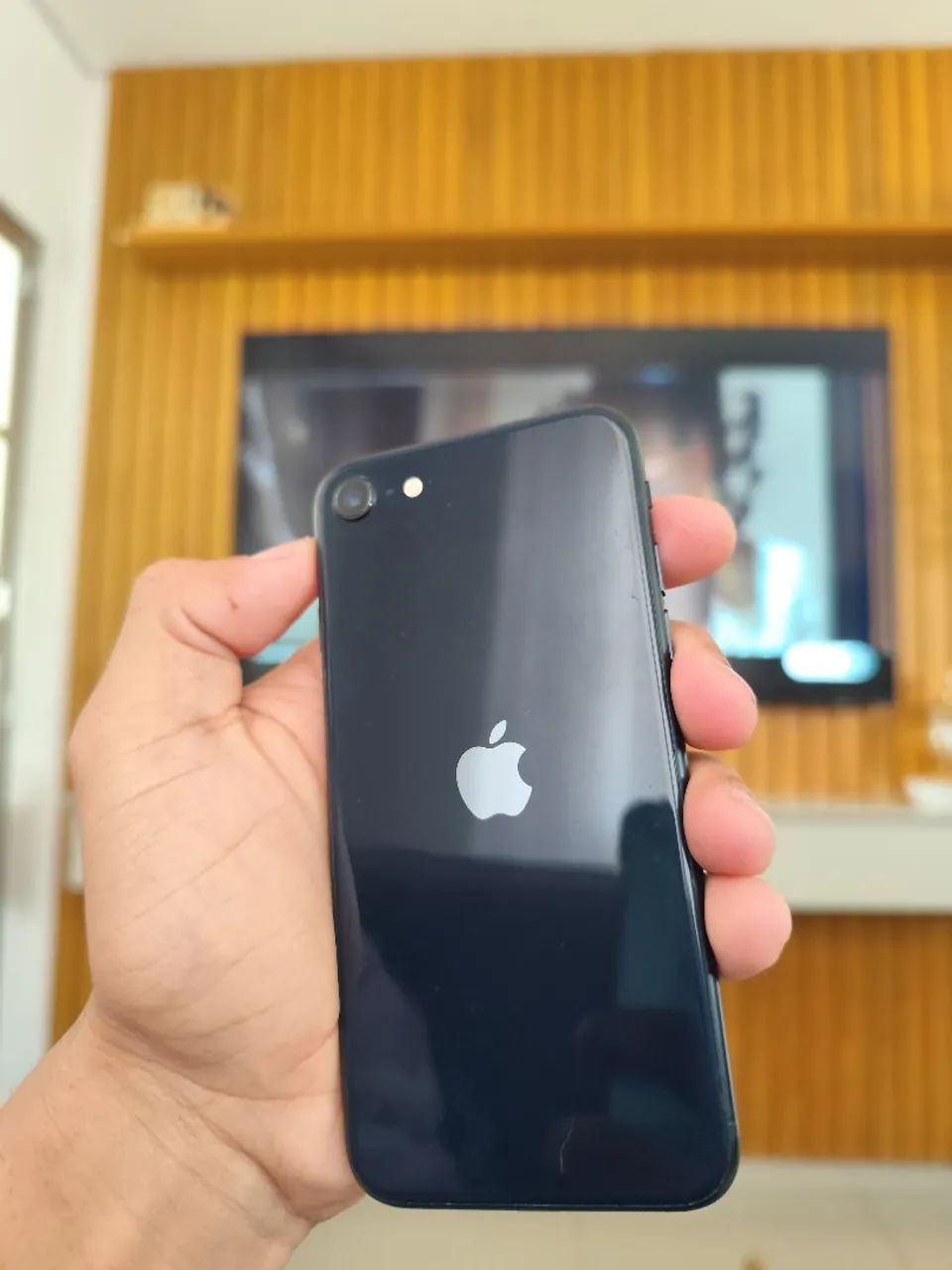 iPhone SE 