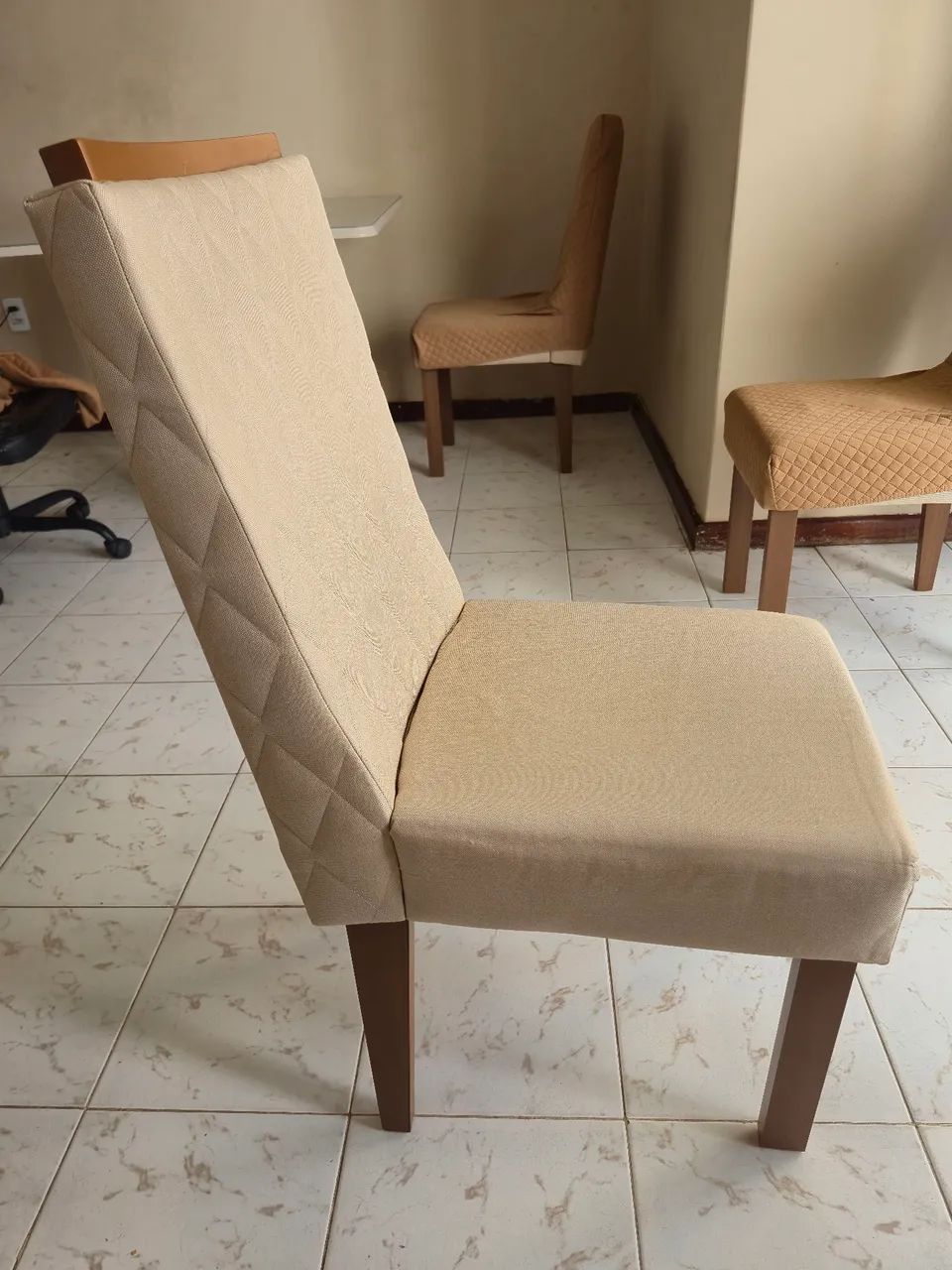 Mesa 4 lugares com tampo de vidro - Foto 4