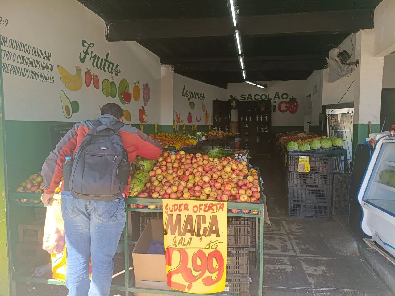 Sacolão à venda
