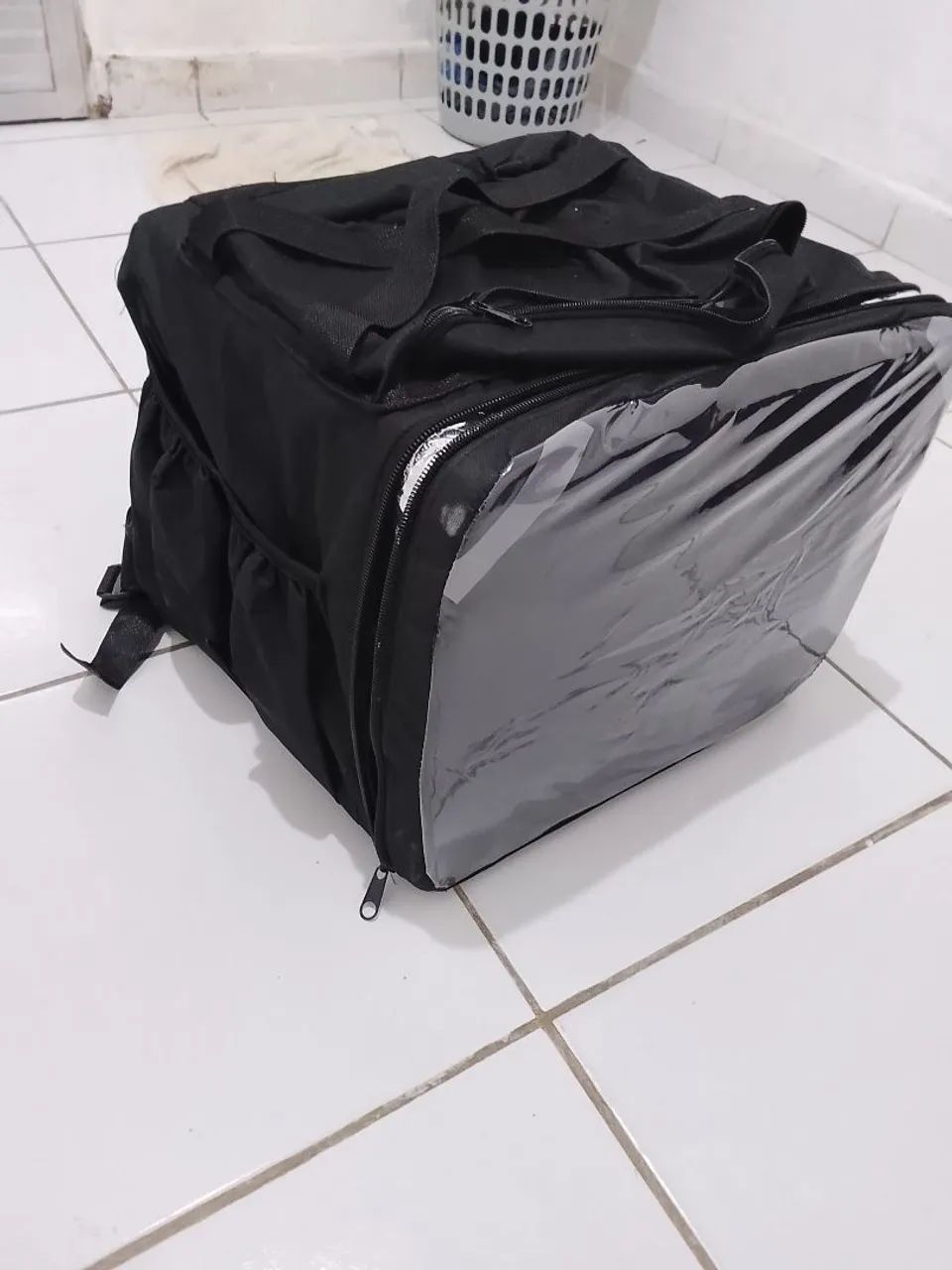 Motorcycle delivery bag, brand new and never used, with mobile phone charger and mobile phone holder