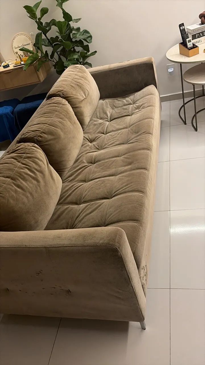 Sofá luxo 3 lugares 