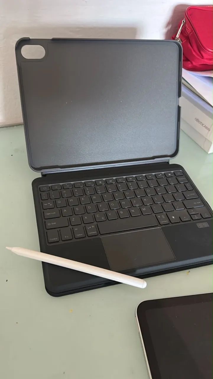 CAPA para iPad A16 com teclado NOVA  - Foto 2