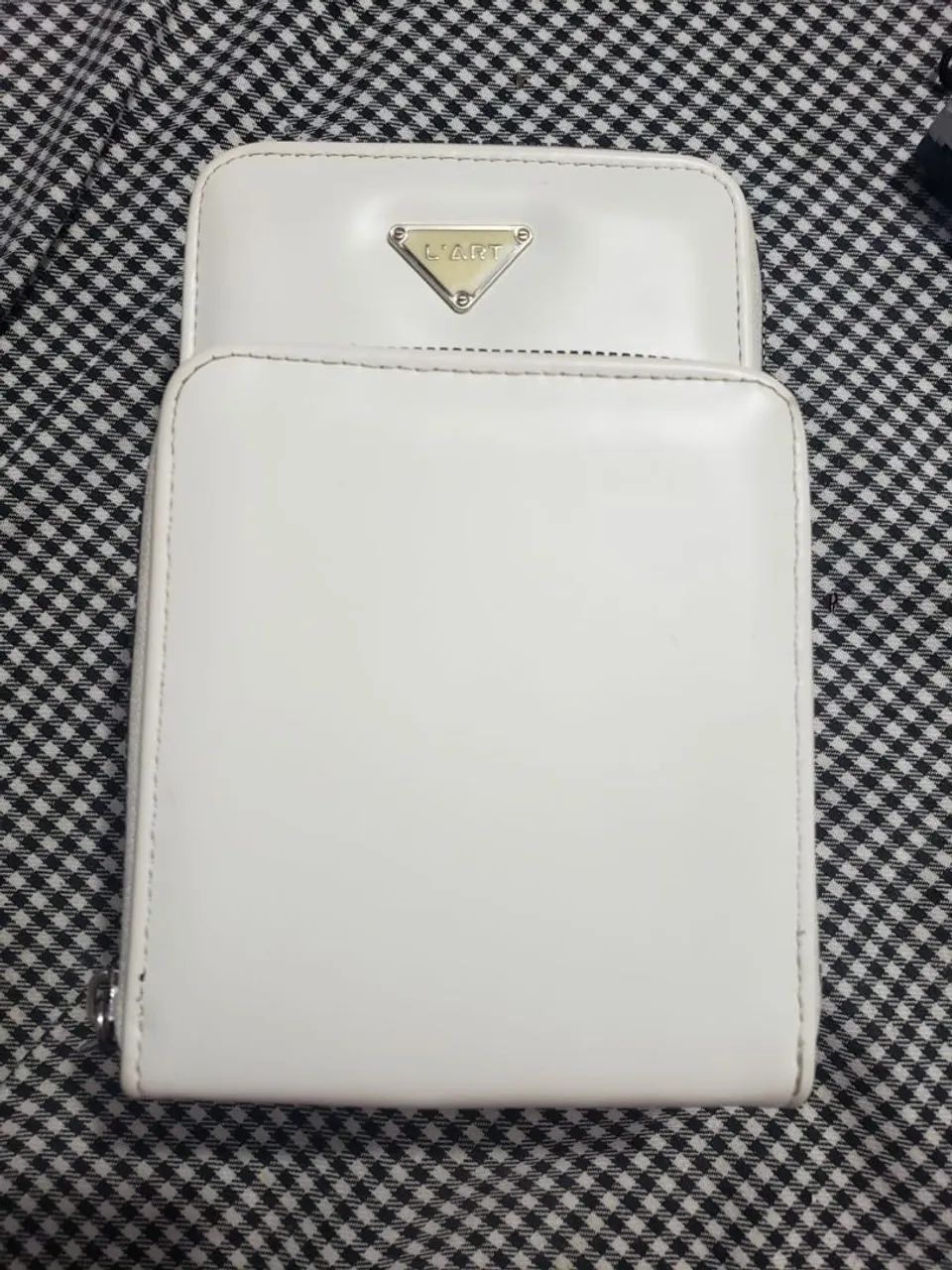 Duas Bolsas Femininas Petite Jolie e L?ART Ótimo Estado<br> - Foto 2
