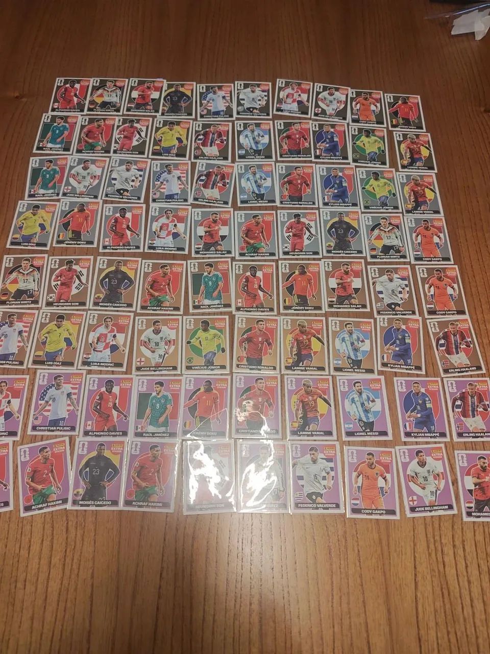 Kit 80 figurinhas 