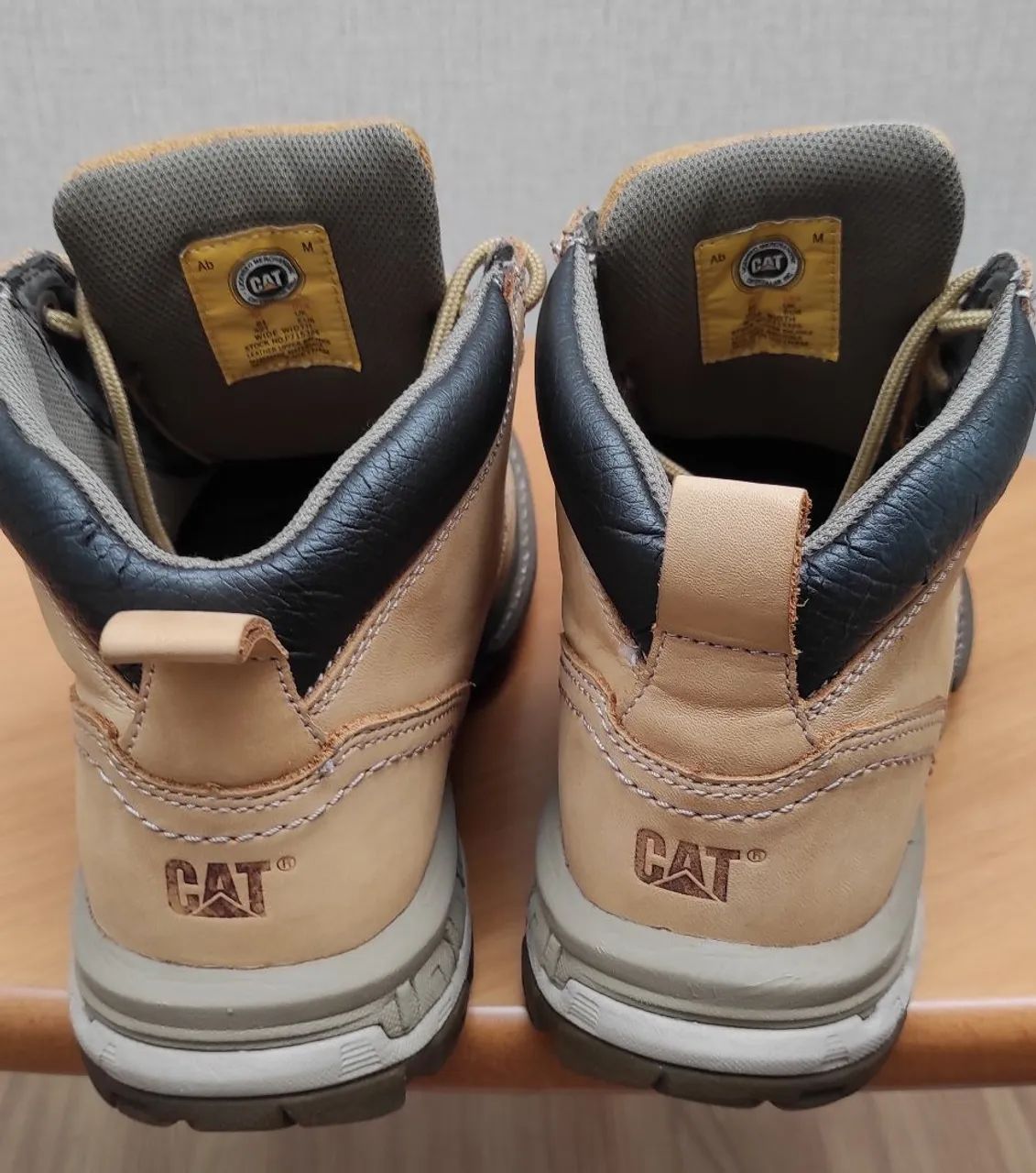 Bota Catterpillar original - amarelo honey - Foto 4