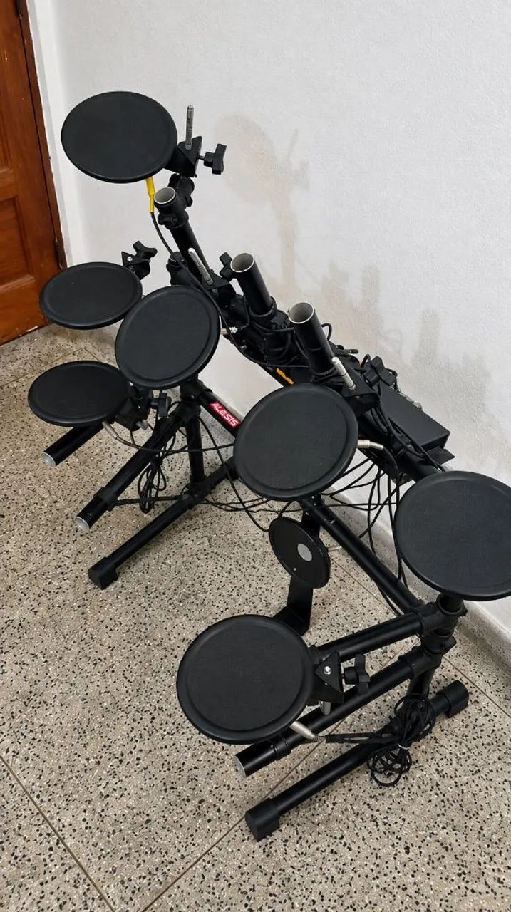 Bateria Eletrônica Alesis DM4 - Foto 3