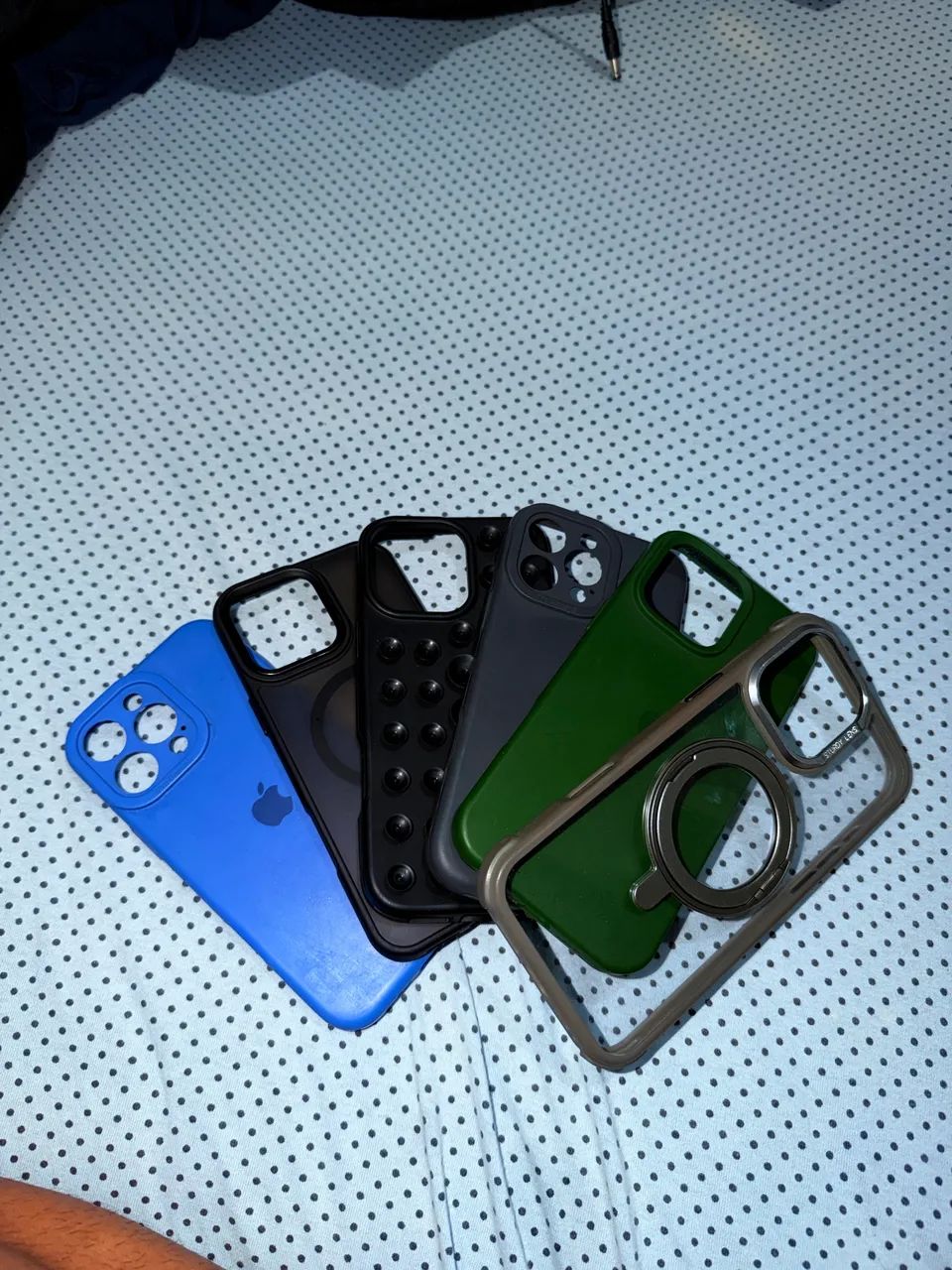 vende-se capinha do 16 pro max  - Foto 2