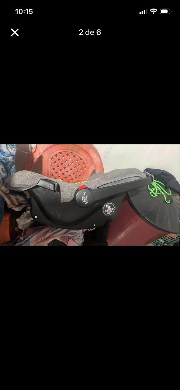 Carrinho de bebê e bebê conforto 