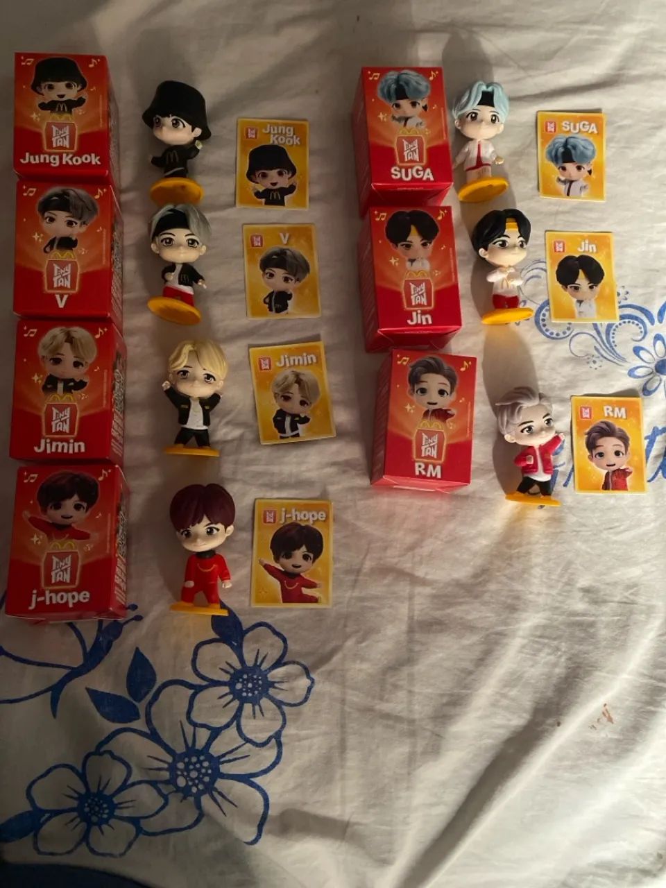 Brinquedos BTS coleção MC Donalds tinytan