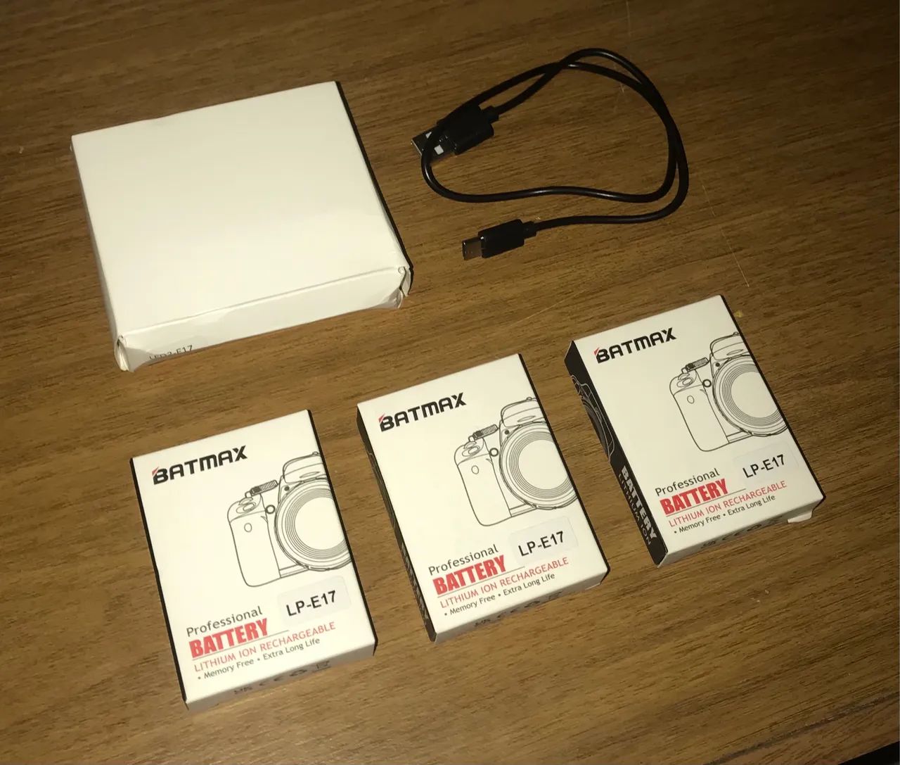 KIT CARREGADOR DUPLO + 3 BATERIAS LP-E17 BATMAX