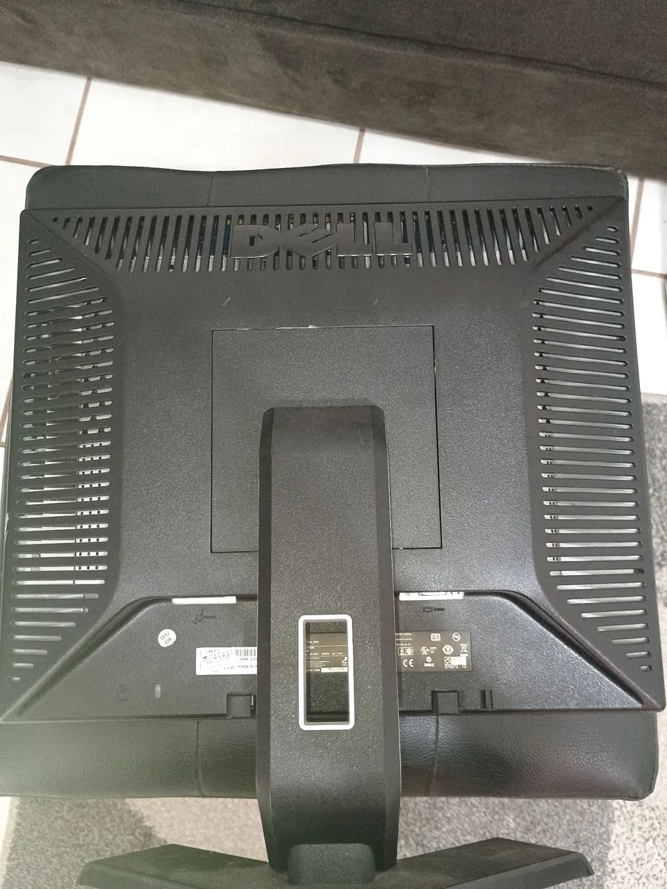 Monitor Dell 27x33 cm - Foto 2