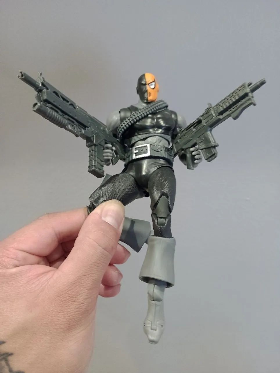 Deathstroke McFarlane Platinum  - Foto 3