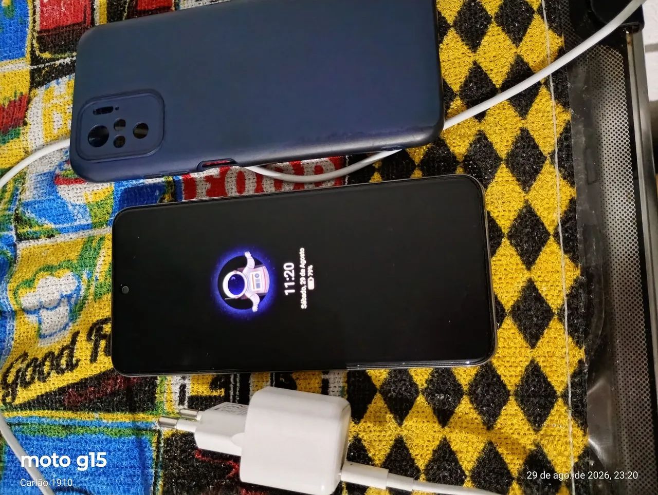 Celular em perfeito estado de conservação Para mais informações, * - Foto 2