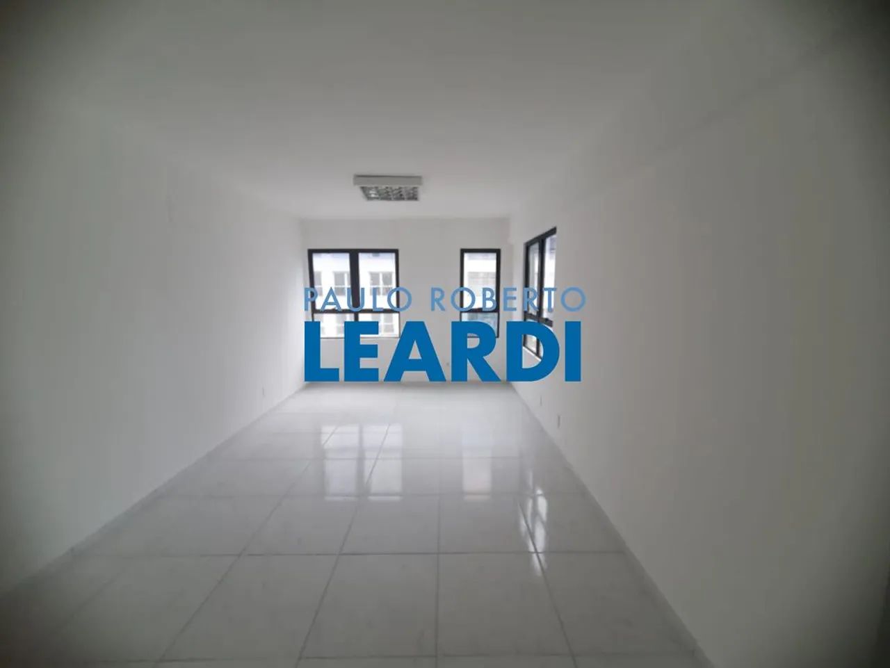 COMERCIAL - TRINDADE - SC