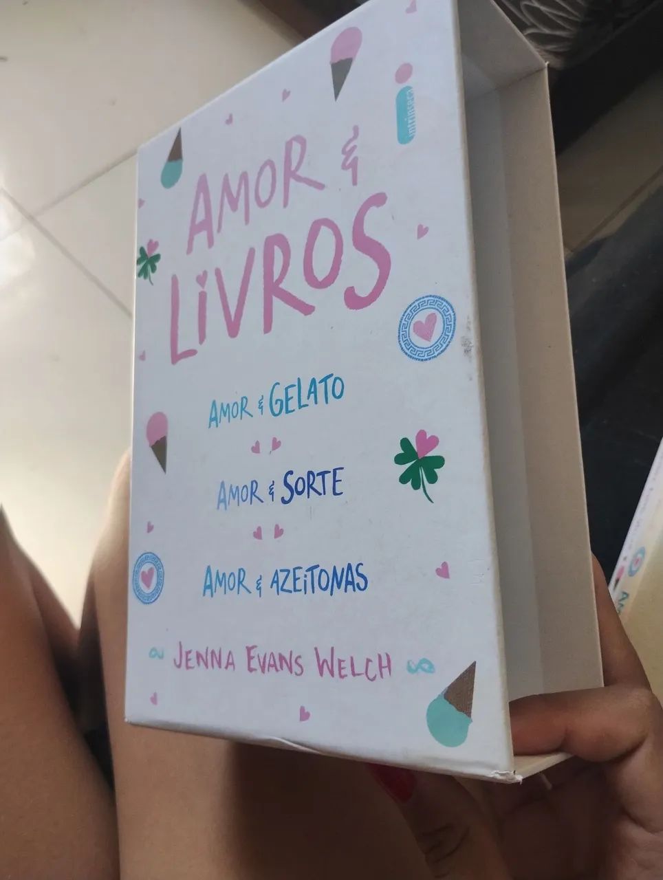 Vendo esses 3 livros  - Foto 4