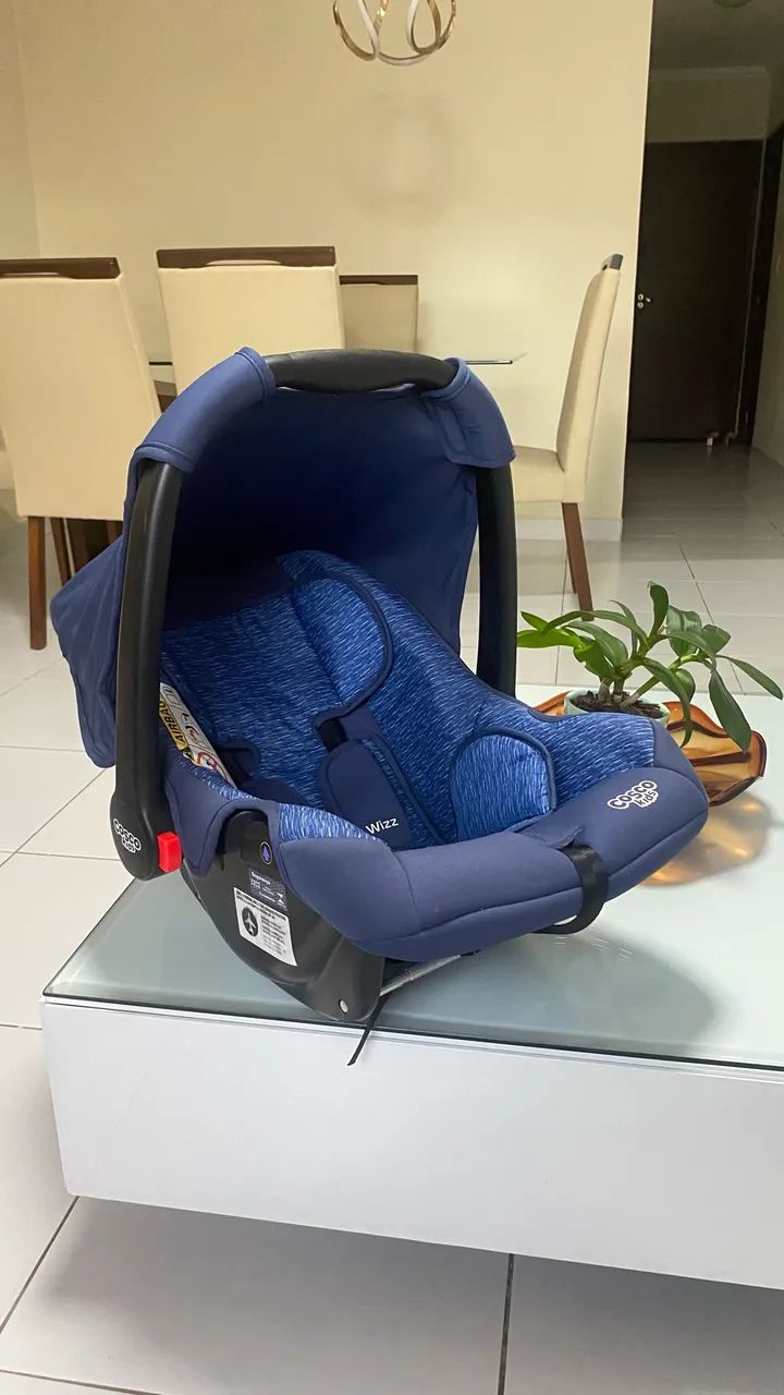 Vendo carrinho de bebê + bebê conforto cosco - Foto 4