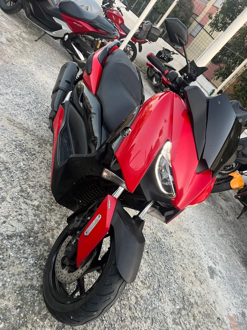 Xmax 250 ABS 2023 - Foto 3