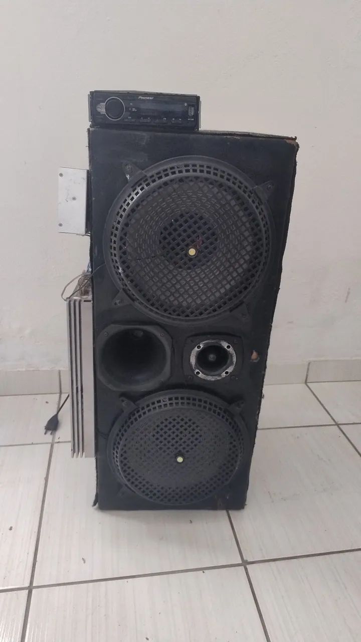 Caixa de som para carro 