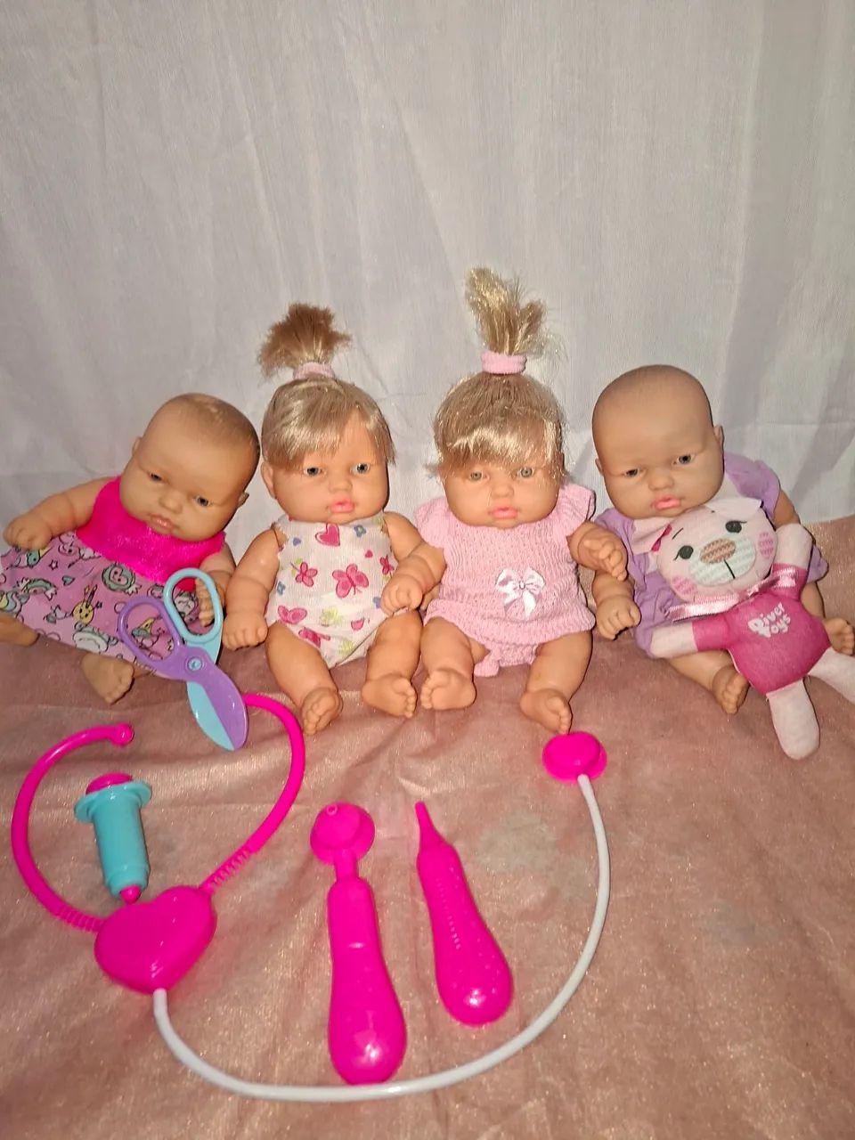 Kit 4Bonecas  Mini Bebês + Acessórios Barato  - Foto 3