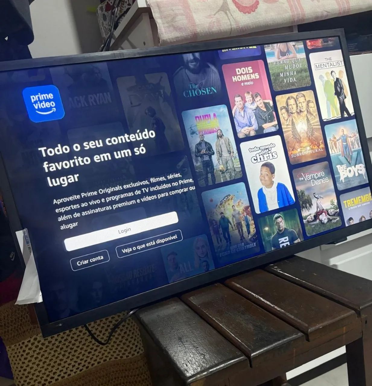 Tv samsung 32 smart na caixa nem 1 mes de uso  - Foto 2
