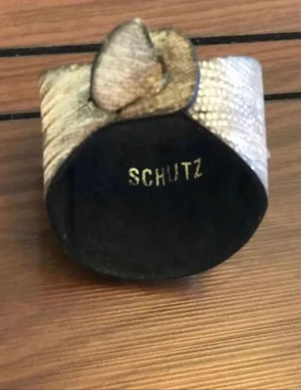 Pulseira Schutz Couro Legítimo e Spikes - Peça Única Impecável - Foto 2