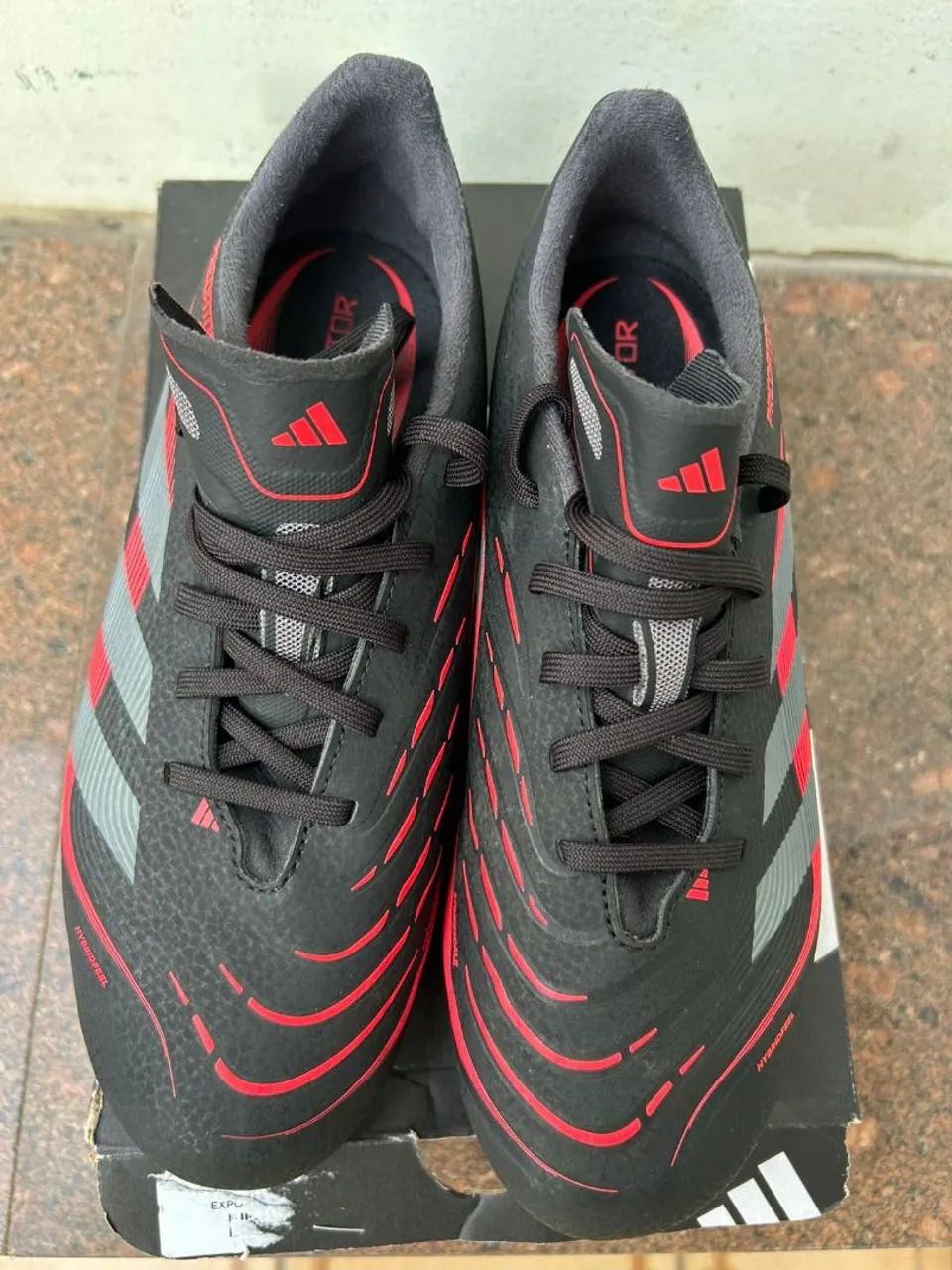 Chuteira de campo.nova Adidas tamanho 36 - Calçados Esportivos
